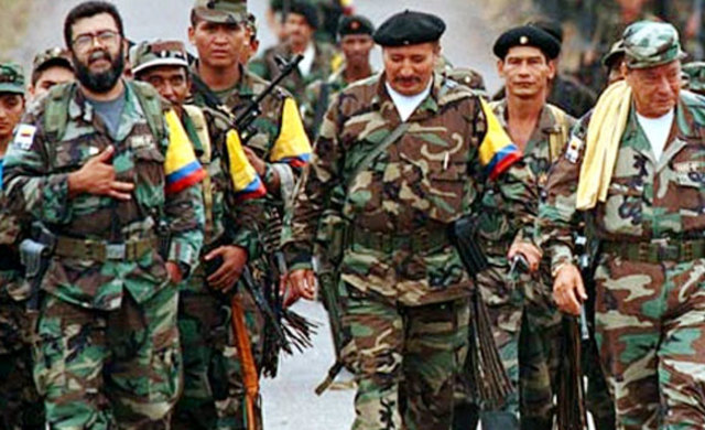 2010 - 2011  CONTINÚA LA OFENSIVA OFICIAL