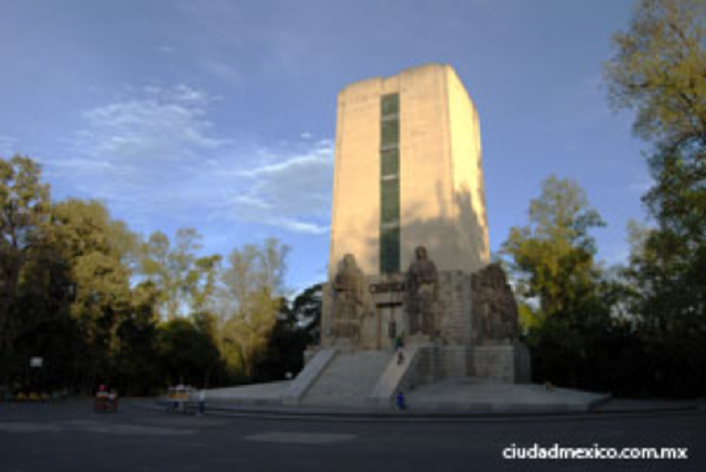 Monumento a Álvaro Obregón