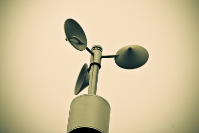 Anemometer