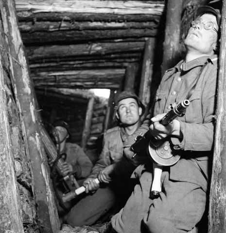 Battle of Halldir Pass begins