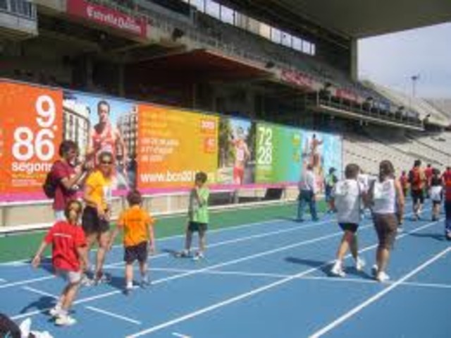 when I was ten years , I annoylinged a lot , I see the stadium everyday to hurry whit my father.