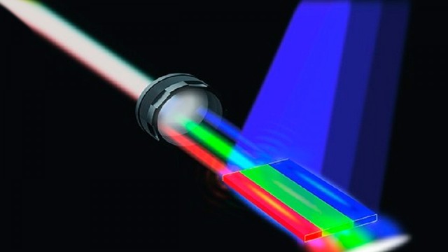 Primer láser operativo