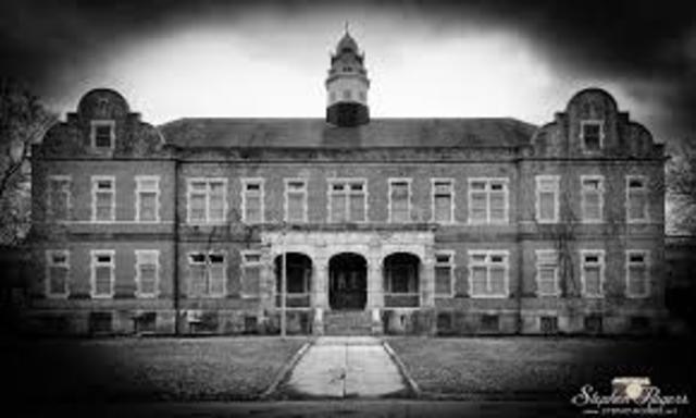 Pennhurst Closes