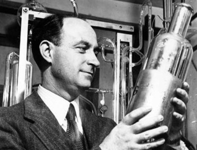 Primer reactor nuclear