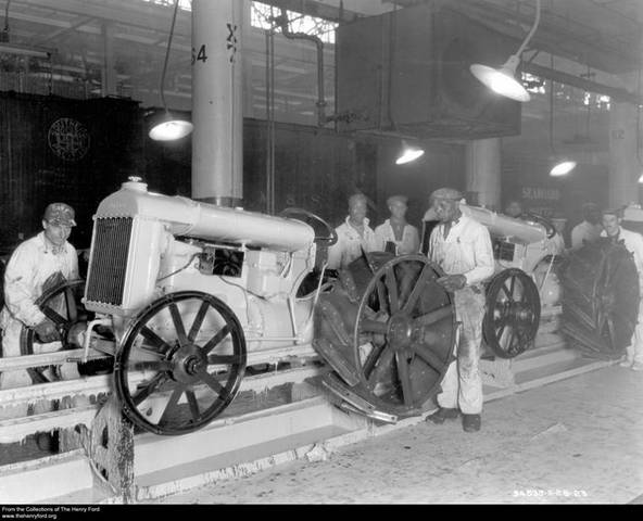 Henry Ford opens his assembly lines to African American workers