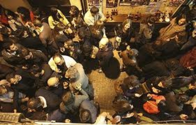 Regreso de Uribe a la política levanta ampolla