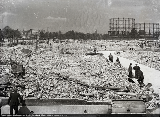 Rotterdam wordt gebombardeerd