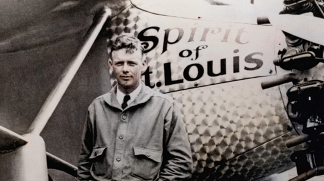 Charles Lindbergh crosses the Atlantic Ocean Solo