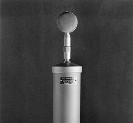 Microphone of practical condenser