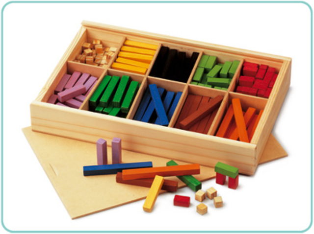 Regletas: Sistema análogo para aprender operaciones básicas de matemáticas.