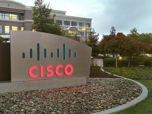 FUNDACIÓN DE CISCO NETWORK