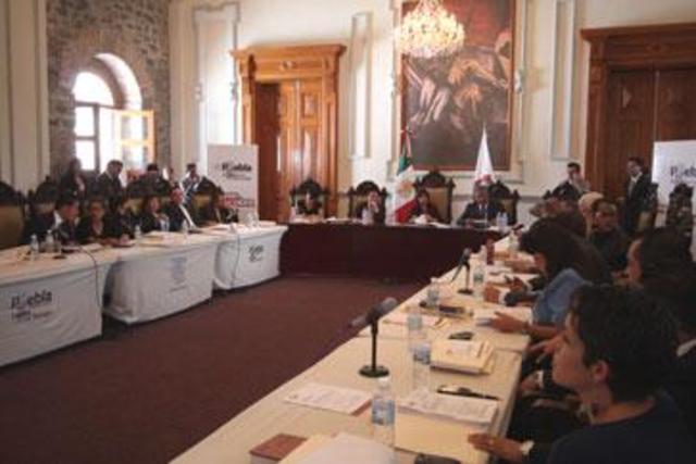 Aumentan las plazas salariales