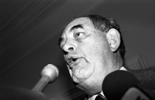 1973 Jordskredsvalg og oliekrise (2)