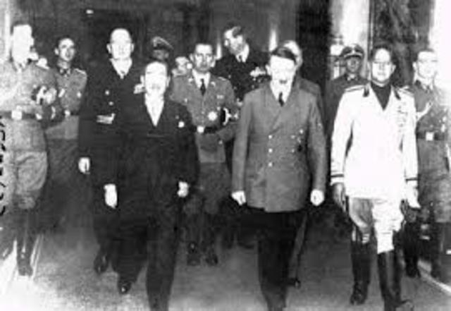 Japan, Germany, and Italy sign the Tripartite Pact