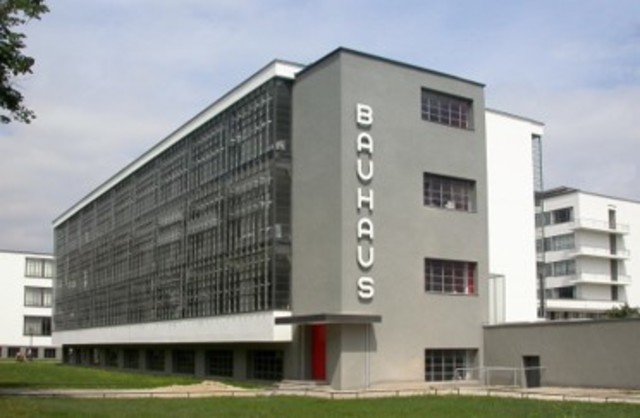 ESCOLA BAUHAUS