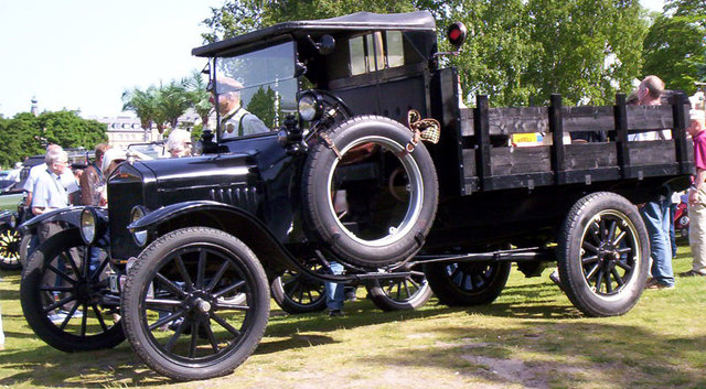 1924 - Modelo TT