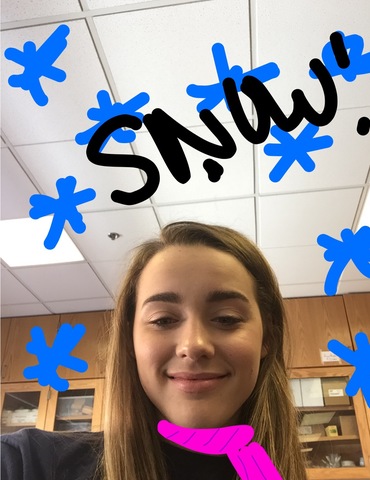 Elle  jouer le neige