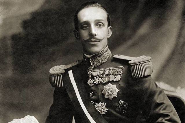 Comienzo del reinado de Alfonso XIII