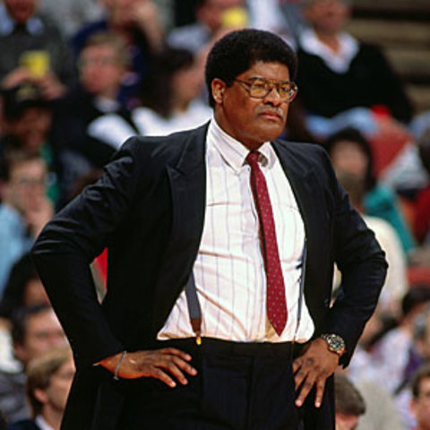 Wes Unseld entrenador de Bullets