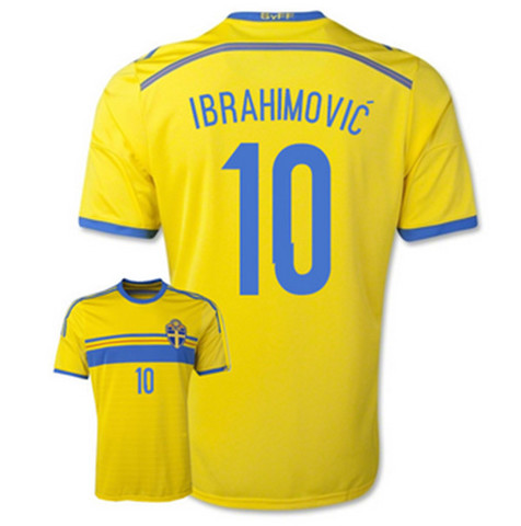 Zlatan Changes Name On His Jersey.