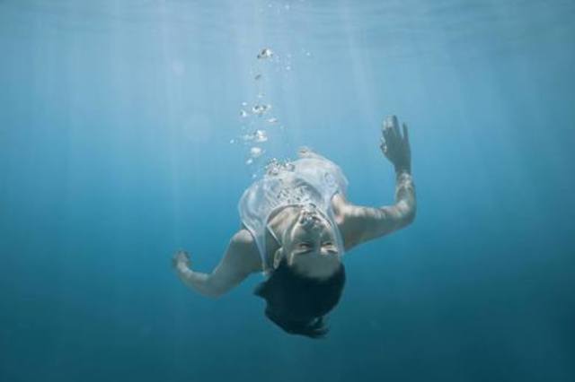 Naomi Almost Dies - 1943