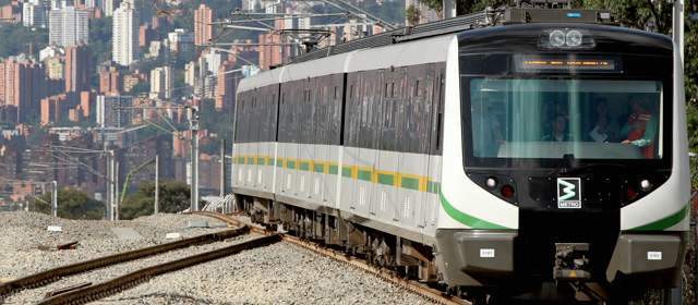 Se inaugura la primera línea del Metro de Medellín