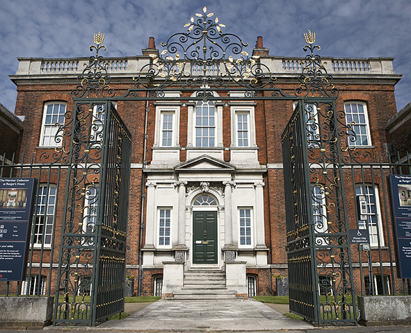 the Stuarts and the English Renaissance