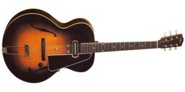 suite de l'évolution des guitares électriques