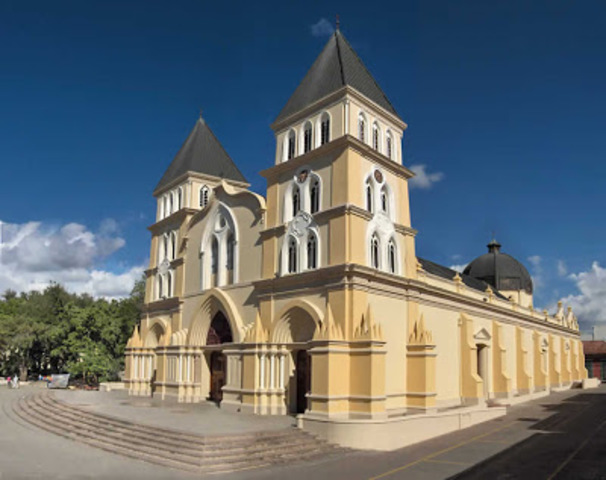 Catedral Santiago Apostol de Santiago de los Caballeron
