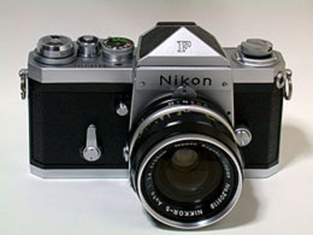 Nikon F
