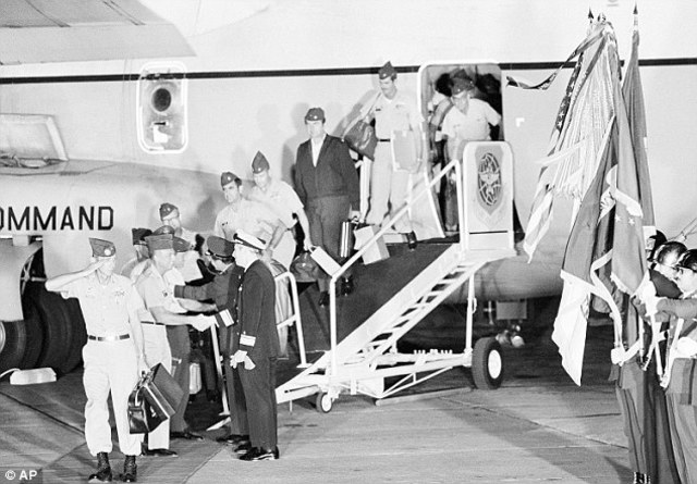 Last Known American POWs&nbsp;Leave Hanoi