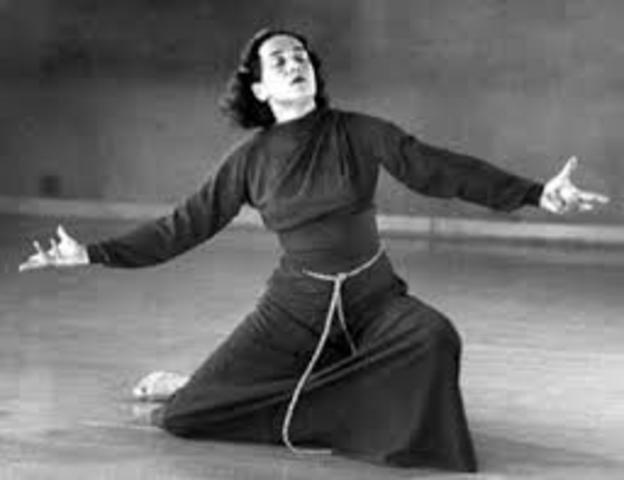 Enrolled in Jaques-Dalcorze's school in Dresden-Hellerau