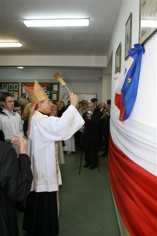 Nadanie imienia Gimnazjum w Czarnym Lesie.