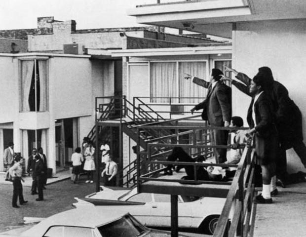 Martan Luther King gets assinated