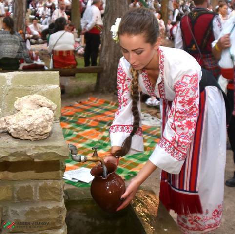 The Festival of the Bulgarian National Costume