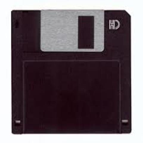 creacion de los primeros disquetes