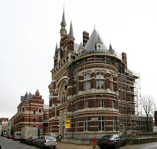 Good Engels: weeshuis, kinderziekenhuis, kasteelpark