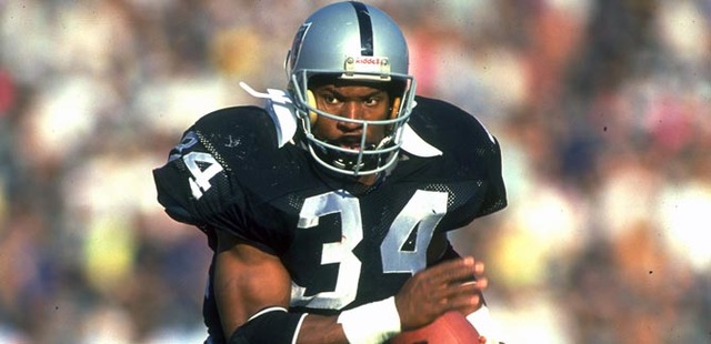 Bo Jackson joins the Los Angeles Raiders