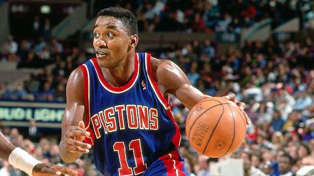 Isiah Thomas scores 25 points with sprained ankle in finals