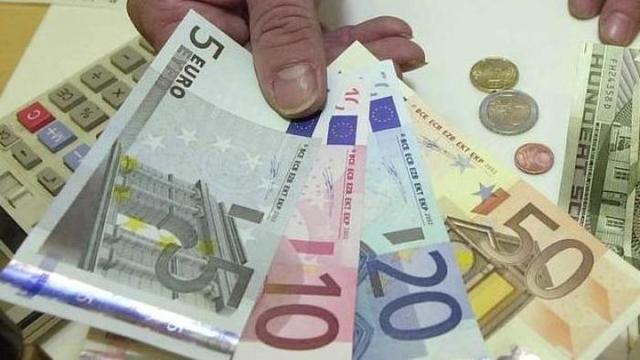 Malta og Cypern indtræder i euroen