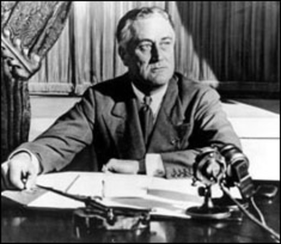 President Franklin Roosevelt proposes New Deal programs to Congress