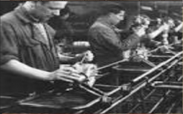 EDAD MODERNA  Esta etapa comprende del año 1453 a 1914