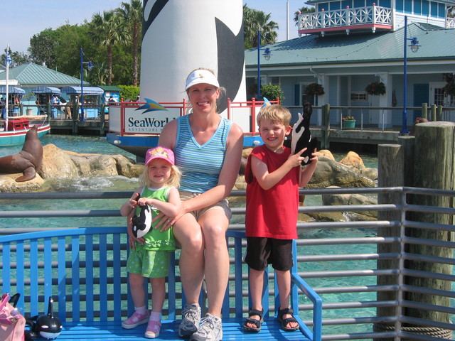 veiamos las ballenas a Disney World. Era verano y hacia calor.