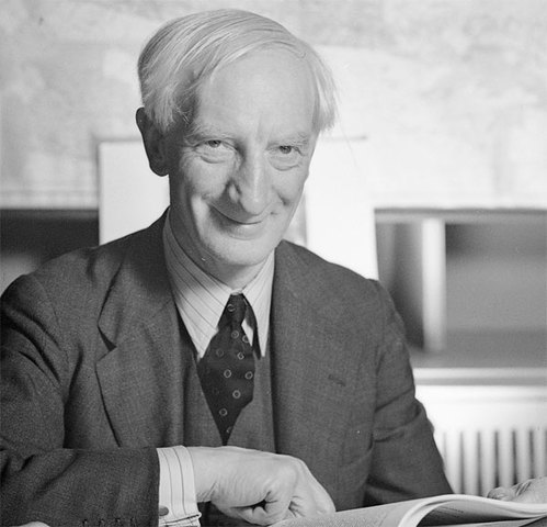 Lord William Beveridge elabora el informe Beveridge.