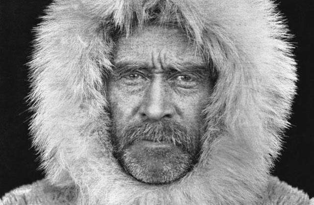 Robert Peary llega al Polo Norte