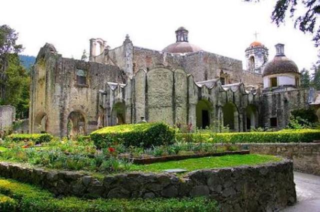Parque Desierto de los Leones