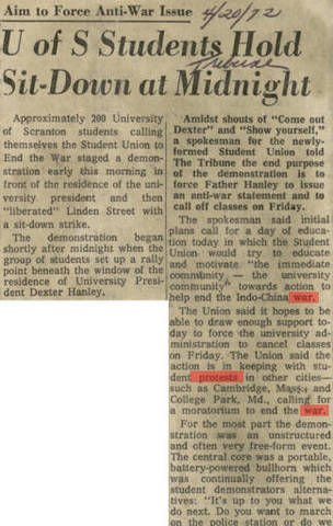 Aim to Force Anti-War Issue: U of S Students Hold Sit-Down at Midnight