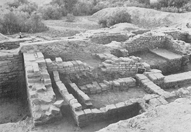 The Indus Valley civilization collapses