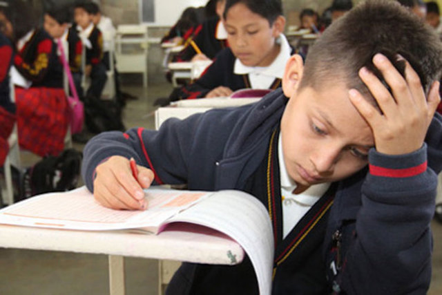 Nivel educativo de México muy bajo con promedios de 7.1 a 7.6 en niños y niñas
