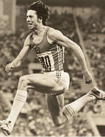 Jaak Uudmäe, Kolmikhüpe